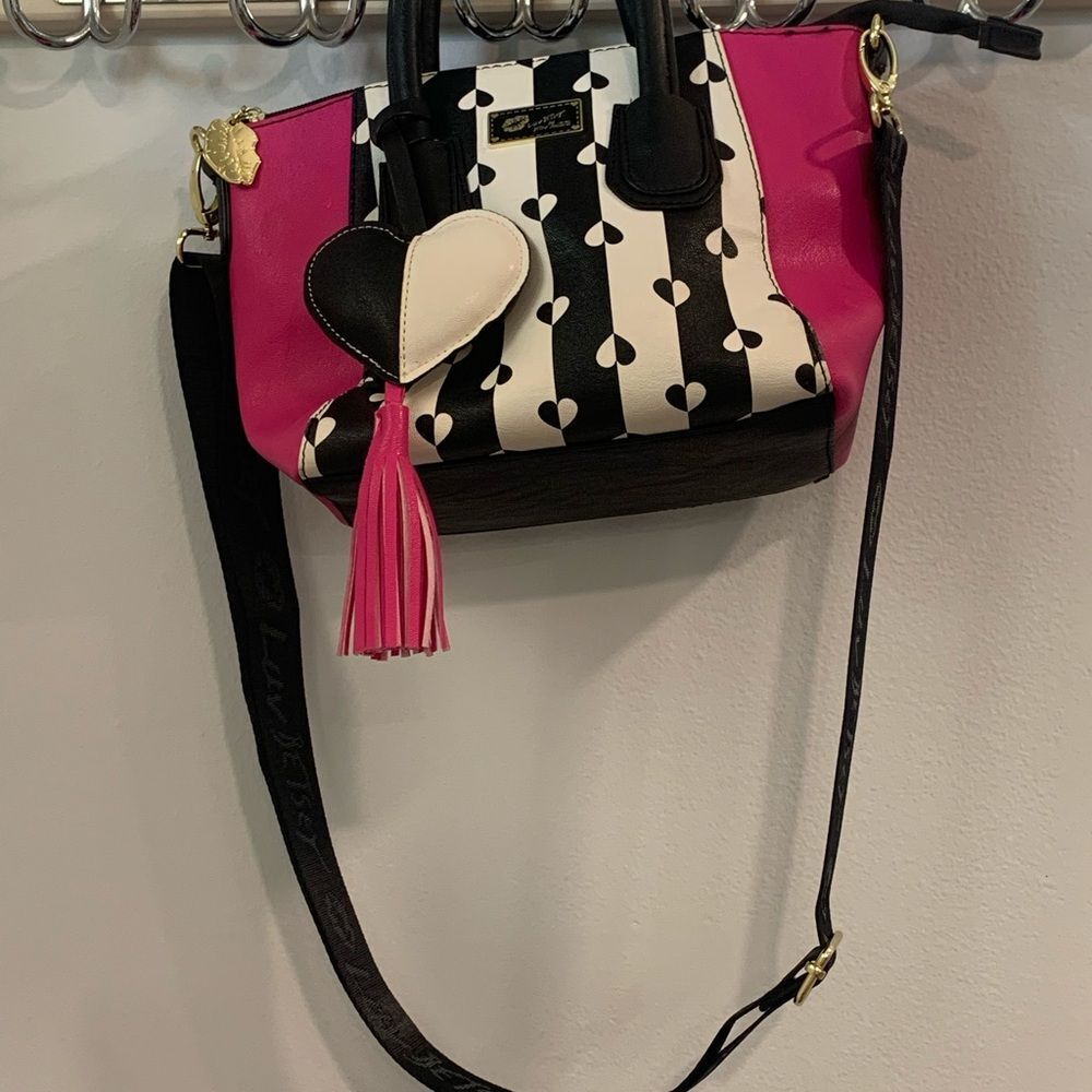 Betsey Johnson Pink and Black Satchel with Heart Print - Picture 12 of 16